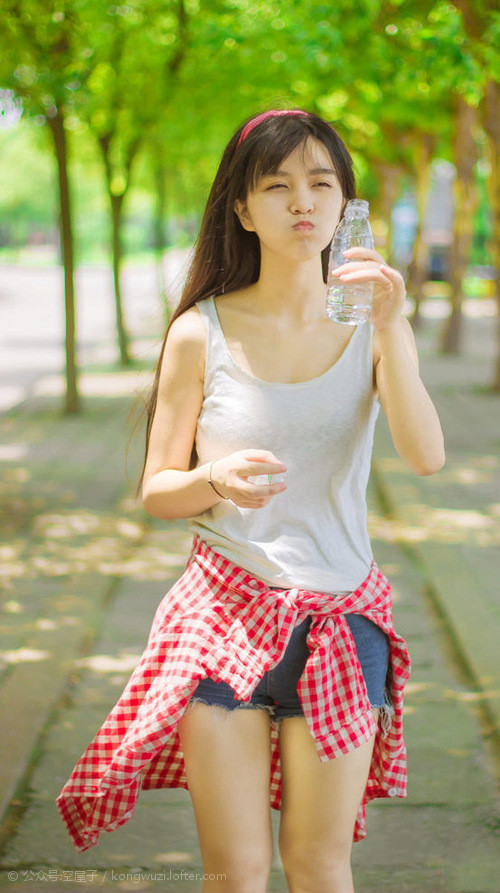华体会网址-莱茵河畔的闪电，阿方索·戴维斯如何用速度撕裂巴西防线，重写2026世界杯剧本